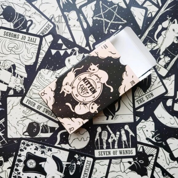 Kitten Tarot Deck: 78 Adorable Cards Tarot Deck - No Guidebook Sealed Uncharged - Picture 2 of 6